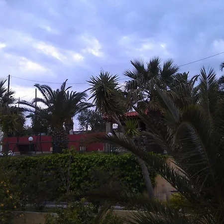 Rania - Rania & Lägenhetshotell Lassi (Kefalonia)