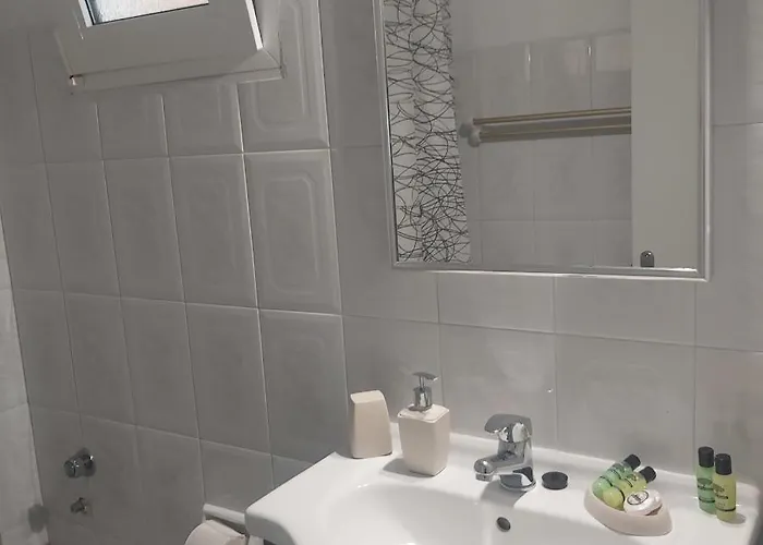 Rania - Rania & Lassi (Kefalonia)