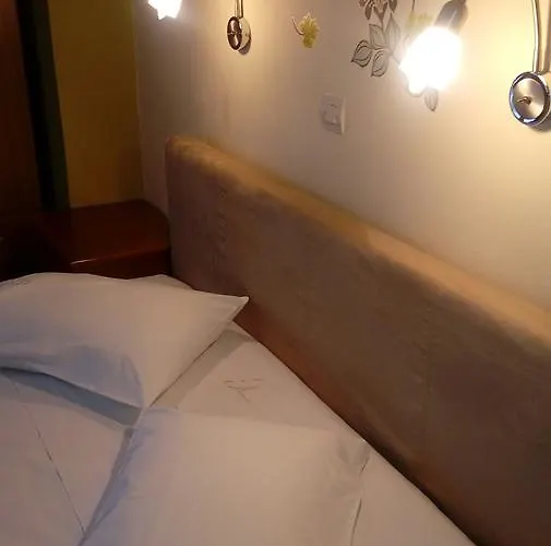 Rania - Rania & Lassi (Kefalonia)