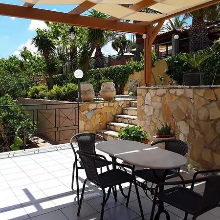 Apartahotel Rania 3*